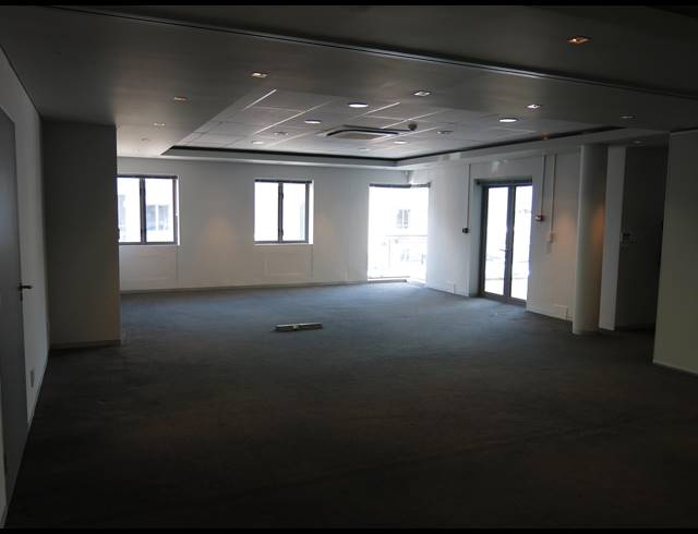 712M² OFFICE TO LET IN CENTURY CITY